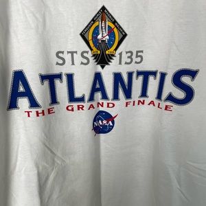 NASA Atlantis White TShirt size large